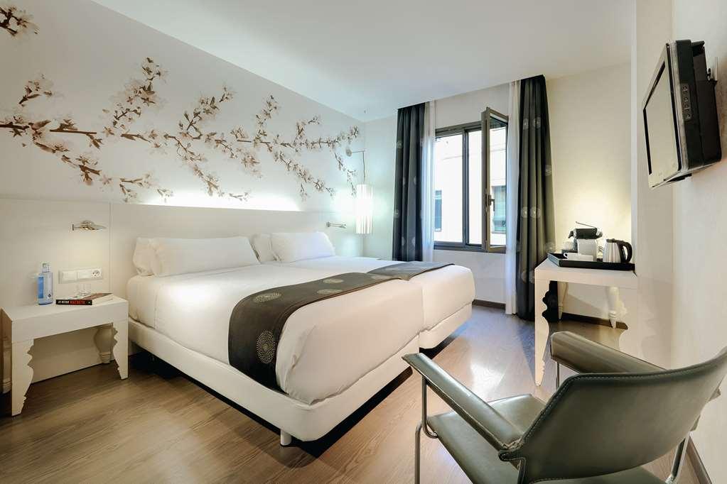 فندق برشلونةفي  هيسبيريا رامبلاس الغرفة الصورة